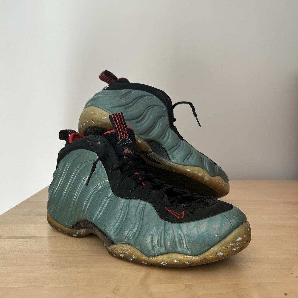 Nike Air Foamposite One Gone Fishing Green Black Red 575420-300 Men’s Size 11.5